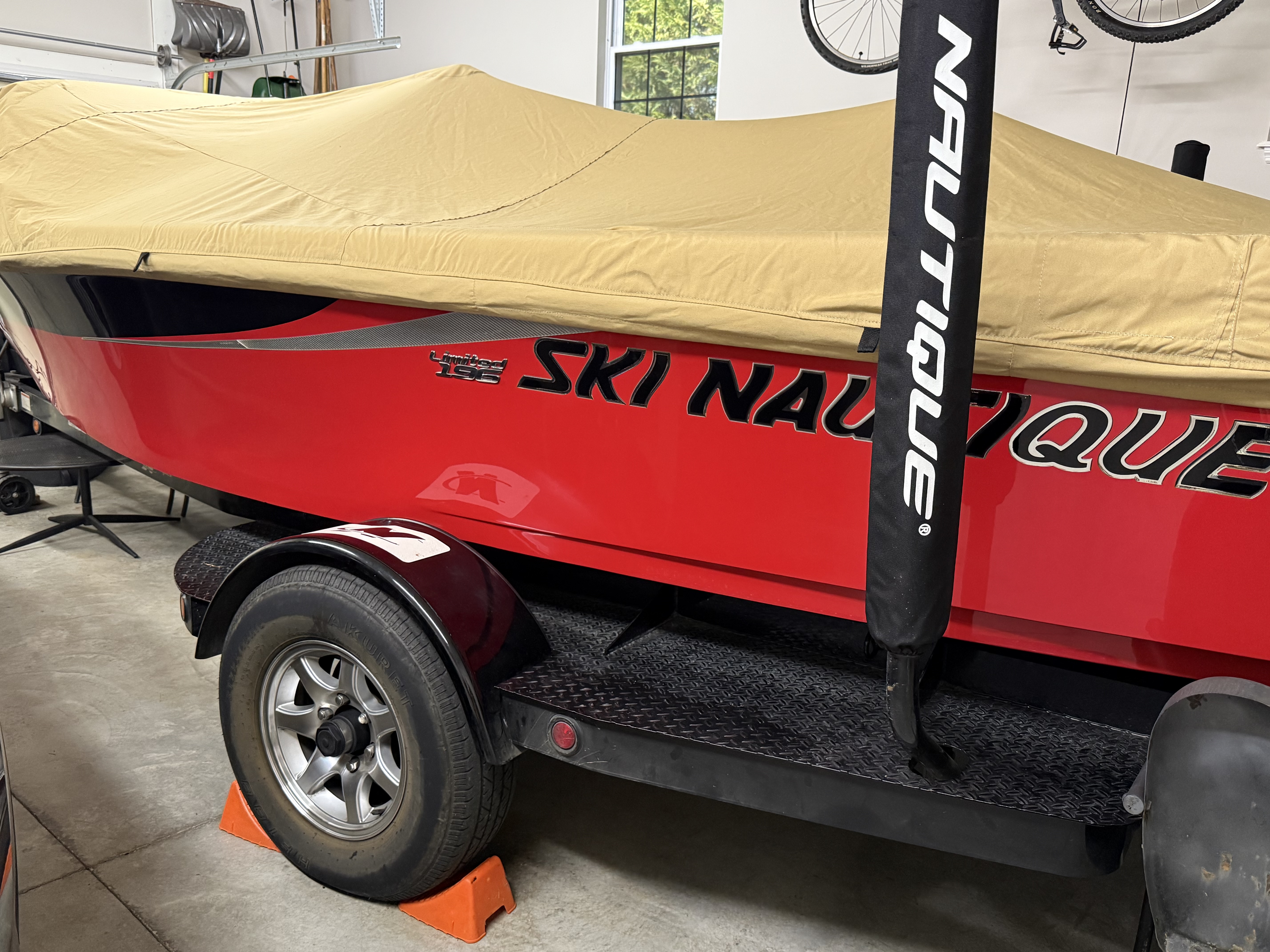 2009 Ski Nautique196